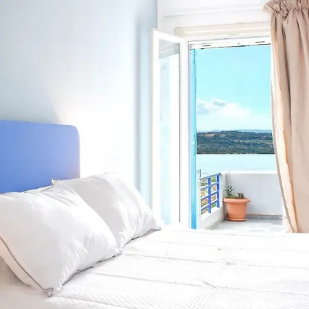 Apartment Welcoming Secure Family With Sea View, Downtown