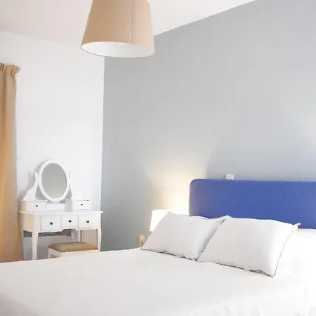 Welcoming Secure Family With Sea View, Downtown
