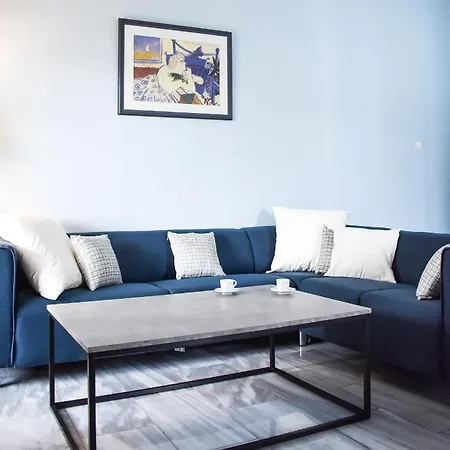 Apartment Welcoming Secure Family With Sea View, Downtown